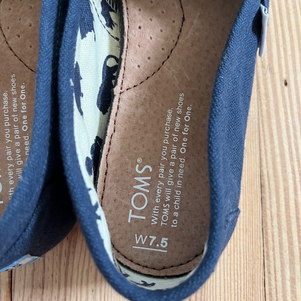TOMS Navy Blue Canvas Alpargata Slip On Loafer Elephant Print Lining Womens 7.5 - Picture 5 of 8